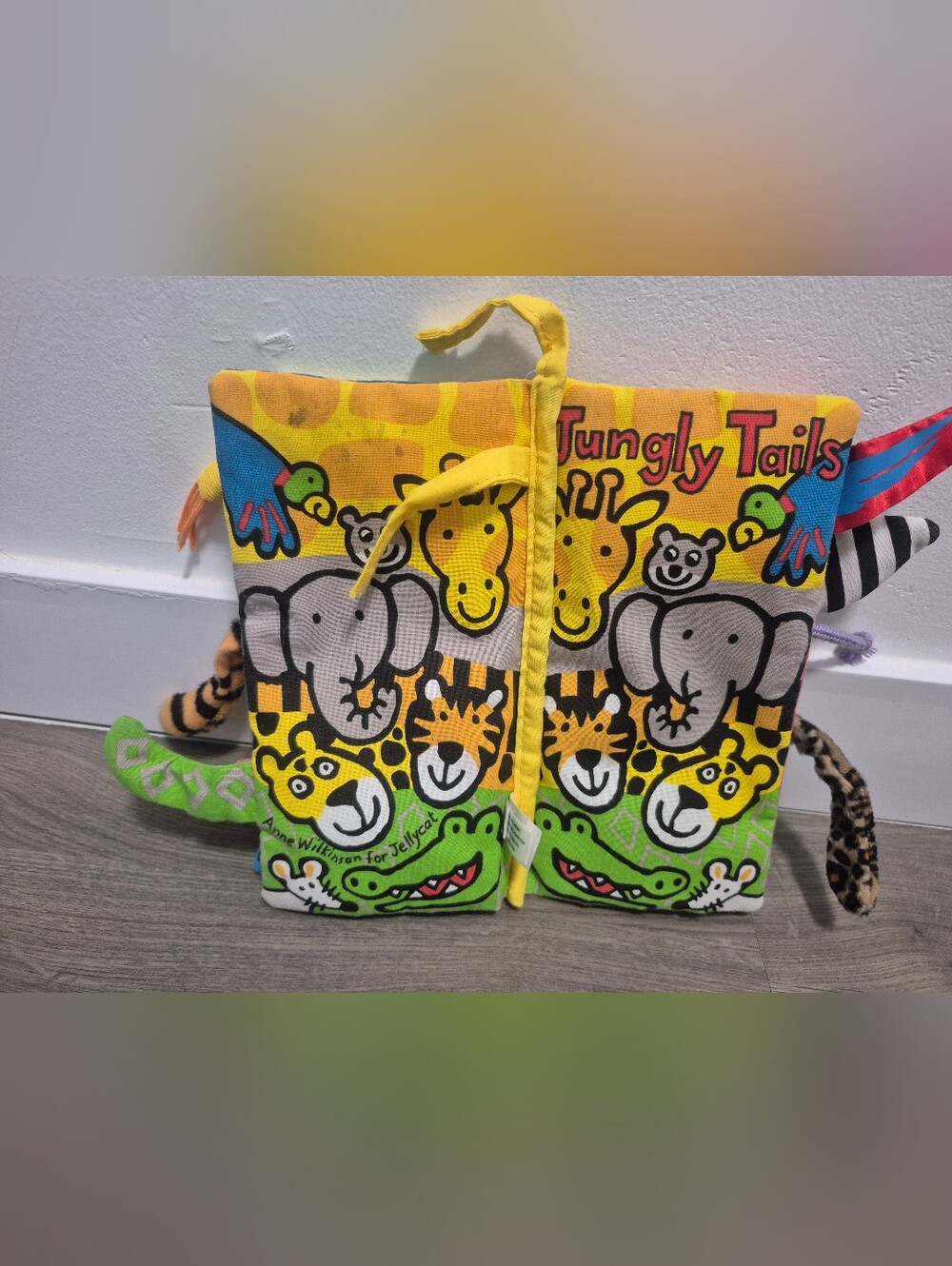 *5/$25* Jungly Tails Jellycat Baby Crinkle Sensory Book